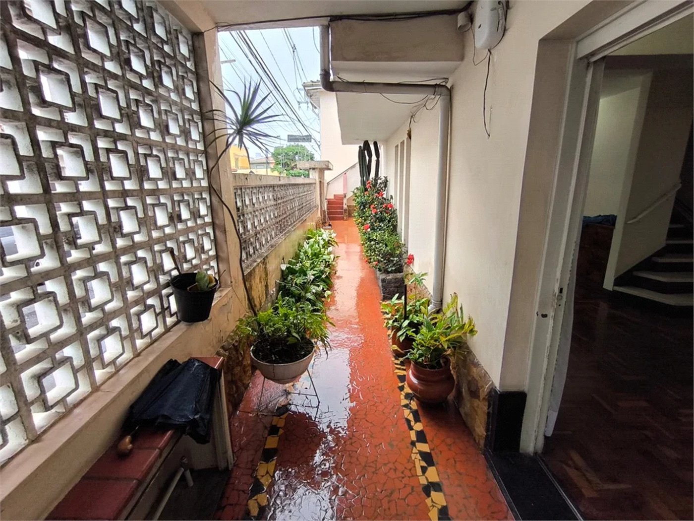 Sobrado à venda com 5 quartos, sendo 1 suíte, em Jardim Trussardi, São Paulo, SP