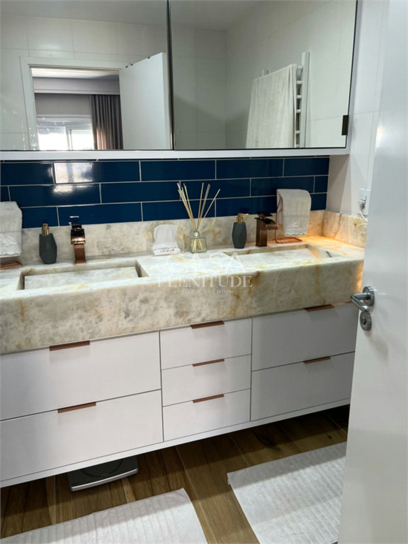 Apartamento à venda com 3 suítes em Vila Jardini, Sorocaba, SP