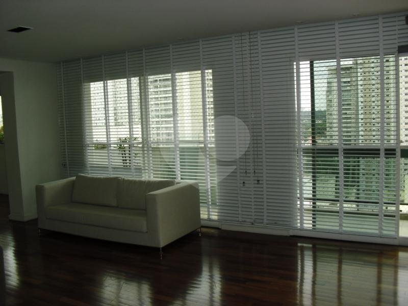Cobertura à venda com 4 quartos, sendo 3 suítes, em Campo Belo, São Paulo, SP