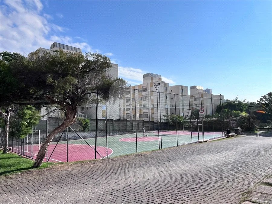 Apartamento térreo à venda no Condomínio Vila Ventura – Valinhos/SP