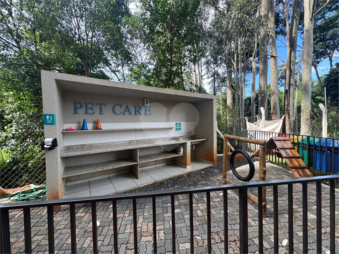Apartamento de 49m2 á venda, no Parque das Oliveiras, em São Carlos.