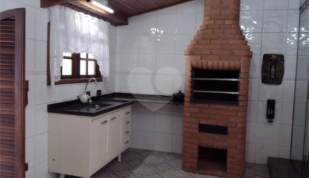 Casa à venda com 4 suítes em Vila Ipojuca, São Paulo, SP
