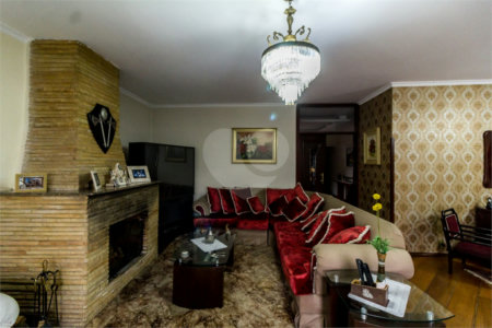 Casa à venda ou para alugar com 5 quartos, sendo 3 suítes, em Independência, São Bernardo do Campo, SP