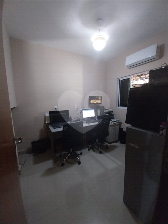Casa à venda com 4 quartos, sendo 1 suíte, no condomínio Gramado do Mendanha, Rio de Janeiro - RJ