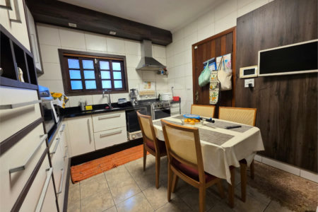 Casa à venda com 3 quartos, sendo 1 suíte, em Água Fria, São Paulo, SP