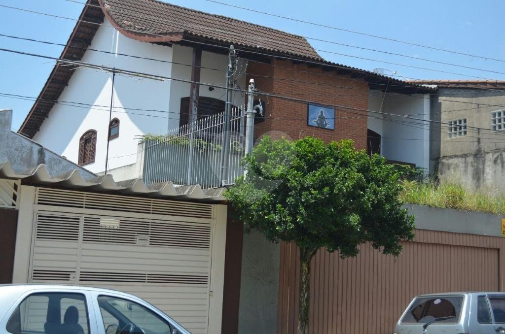 Sobrado à venda com 4 quartos, sendo 3 suítes, em Parque Edu Chaves, São Paulo, SP