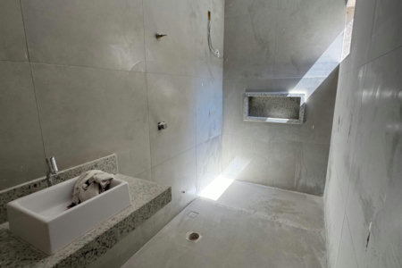 Casa à venda com 3 quartos, sendo 1 suíte, em Jardim dos Ipes, Três Lagoas, MS