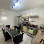 Casa à venda com 4 quartos, sendo 1 suíte, em Horto, São Paulo, SP
