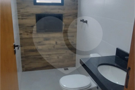 Sobrado à venda com 3 quartos, sendo 1 suíte, em Jardim Maristela, Atibaia, SP
