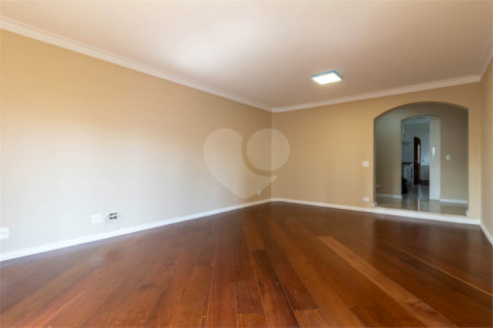 Apartamento à venda com 3 quartos, sendo 1 suíte, em Brooklin, São Paulo, SP