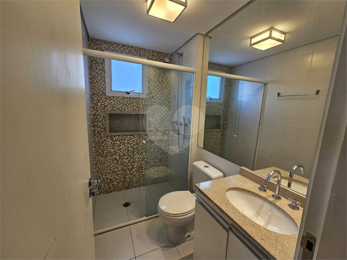 Apartamento à venda com 3 quartos, sendo 1 suíte,  em Vila Santa Catarina, São Paulo, SP