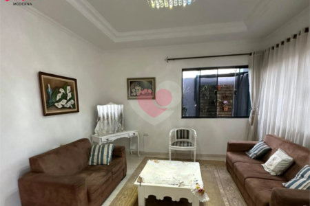 Casa à venda com 3 quartos, sendo 1 suíte,  no Centro, Ponta Porã, MS