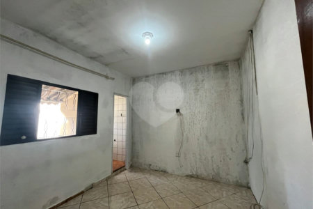Casa à venda com 1 suíte em Vila Carolina, Itapetininga, SP