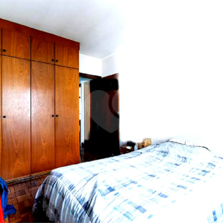Casa à venda com 4 quartos, sendo 2 suítes, em Indianópolis, São Paulo, SP