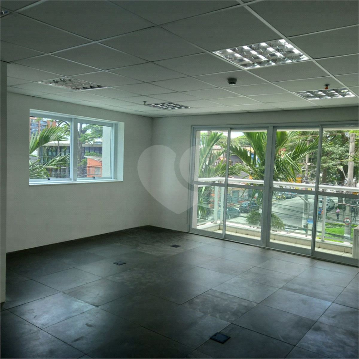 Sala à venda em Alto da Boa Vista, São Paulo, SP