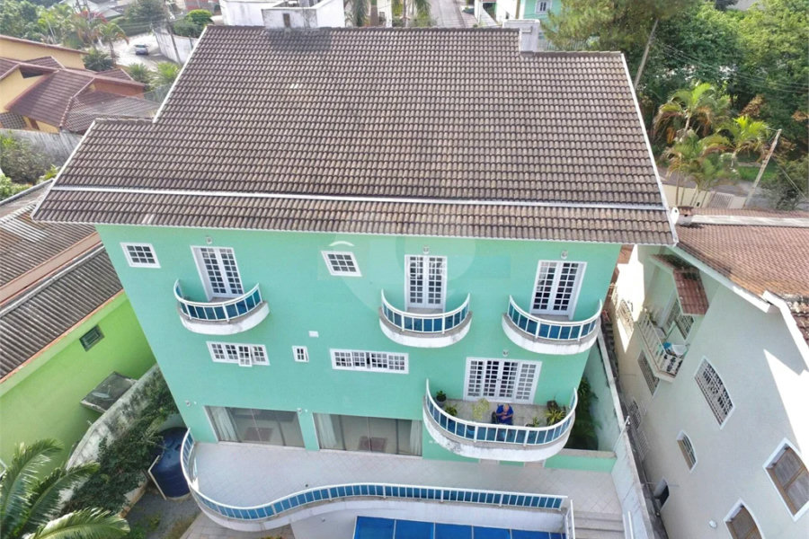 Sobrado à venda com 7 suítes em Tremembé, São Paulo, SP