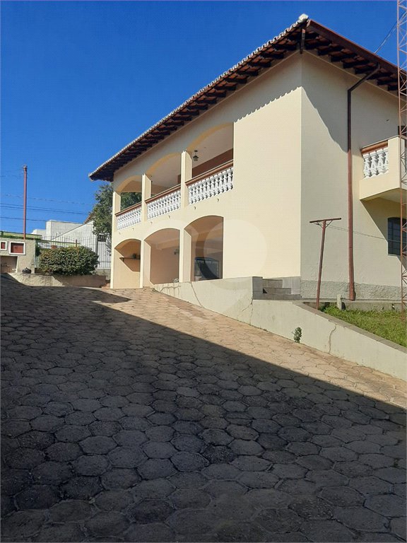 Casa à venda com 3 quartos, sendo 1 suíte, no Centro, Vinhedo, SP