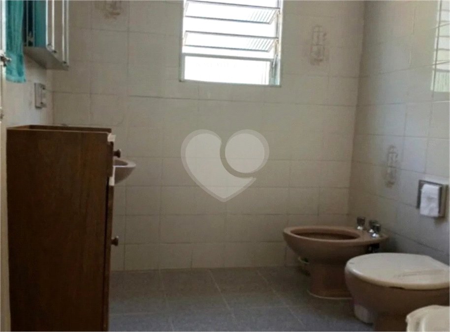 Casa à venda com 3 quartos, sendo 1 suíte, em Vila Mariana, São Paulo, SP
