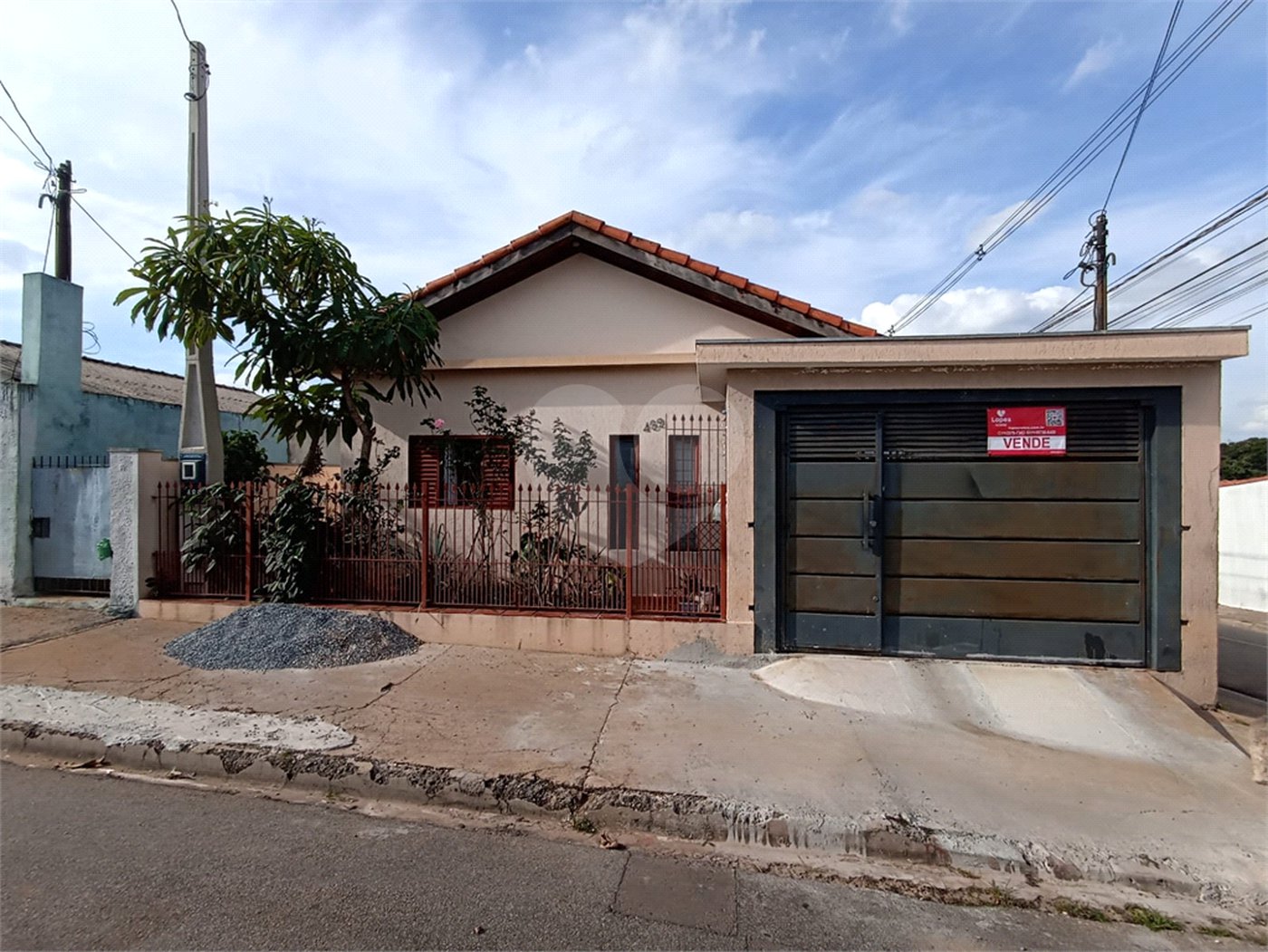 Casa à venda com 3 quartos em Vila Reis, Itapetininga, SP