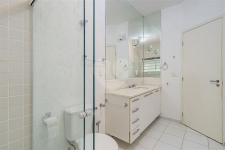 Casa Térrea à venda ou para alugar com 5 quartos, sendo 1 suíte, em Jardim Marajoara, São Paulo, SP