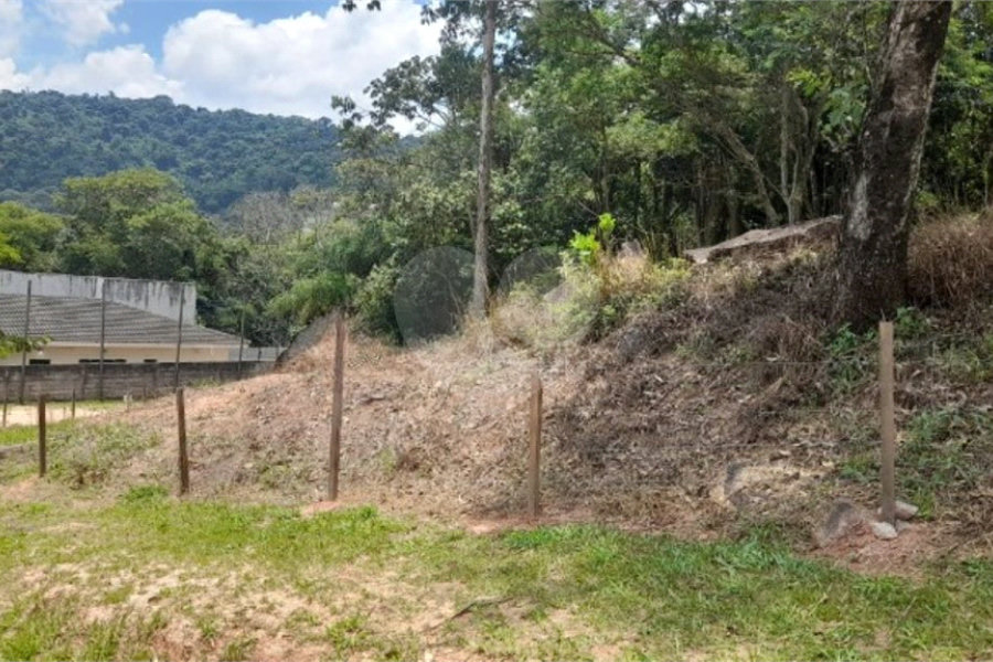 Terreno à venda no condomínio Itaguaçu da Cantareira, São Paulo - SP