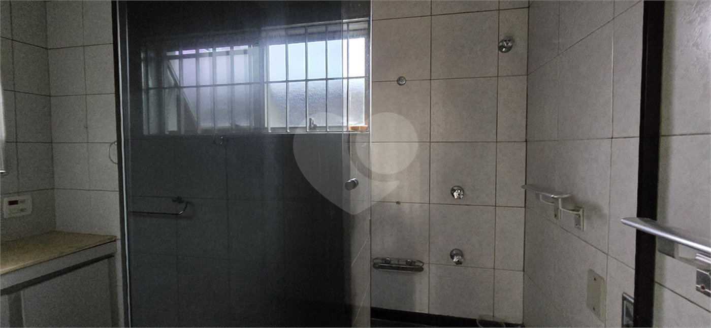 Casa à venda com 3 quartos, sendo 1 suíte, em Lar São Paulo, São Paulo, SP