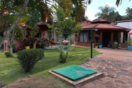 Chácara à venda com 4 quartos, sendo 3 suítes,  em Tupy, Itapetininga, SP