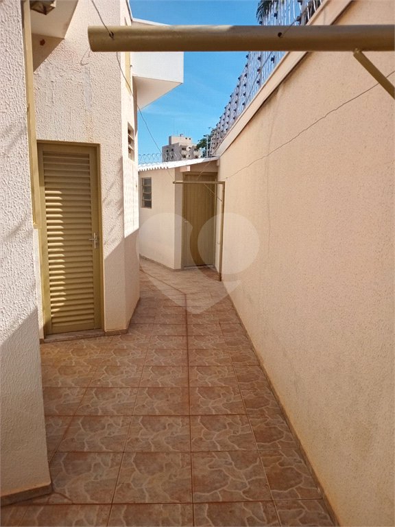 Casa à venda com 3 quartos, sendo 1 suíte, em Vila José Bonifácio, Araraquara, SP