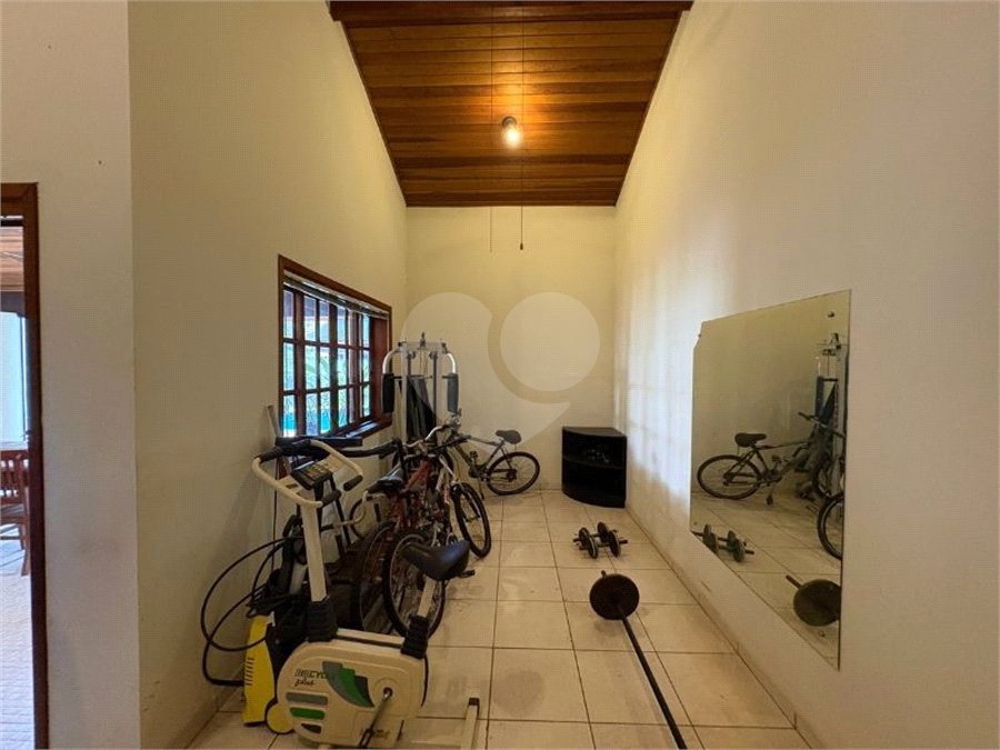 Casa à venda com 4 suítes no condomínio Granja Olga II, Sorocaba - SP