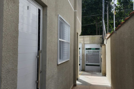 Casa à venda com 3 quartos, sendo 1 suíte, em Canto do Forte, Praia Grande - SP