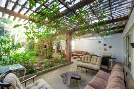 Casa Térrea à venda com 5 quartos, sendo 2 suítes, em Alto da Boa Vista, São Paulo, SP
