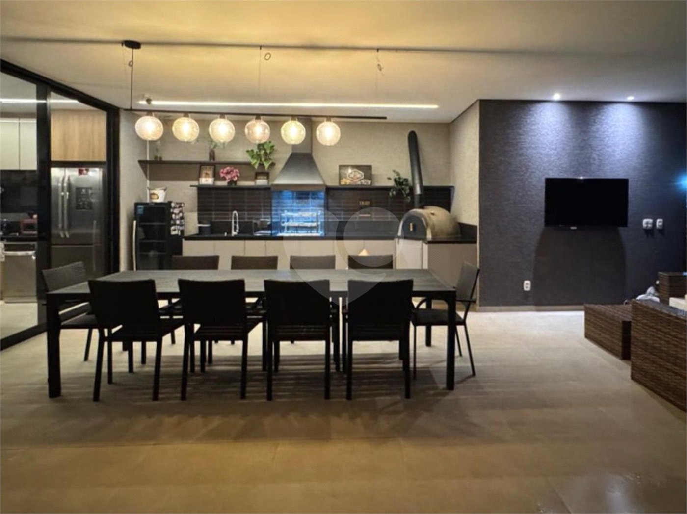 Casa à venda com 3 suítes no condomínio Reserva Santa Maria, Jandira - SP