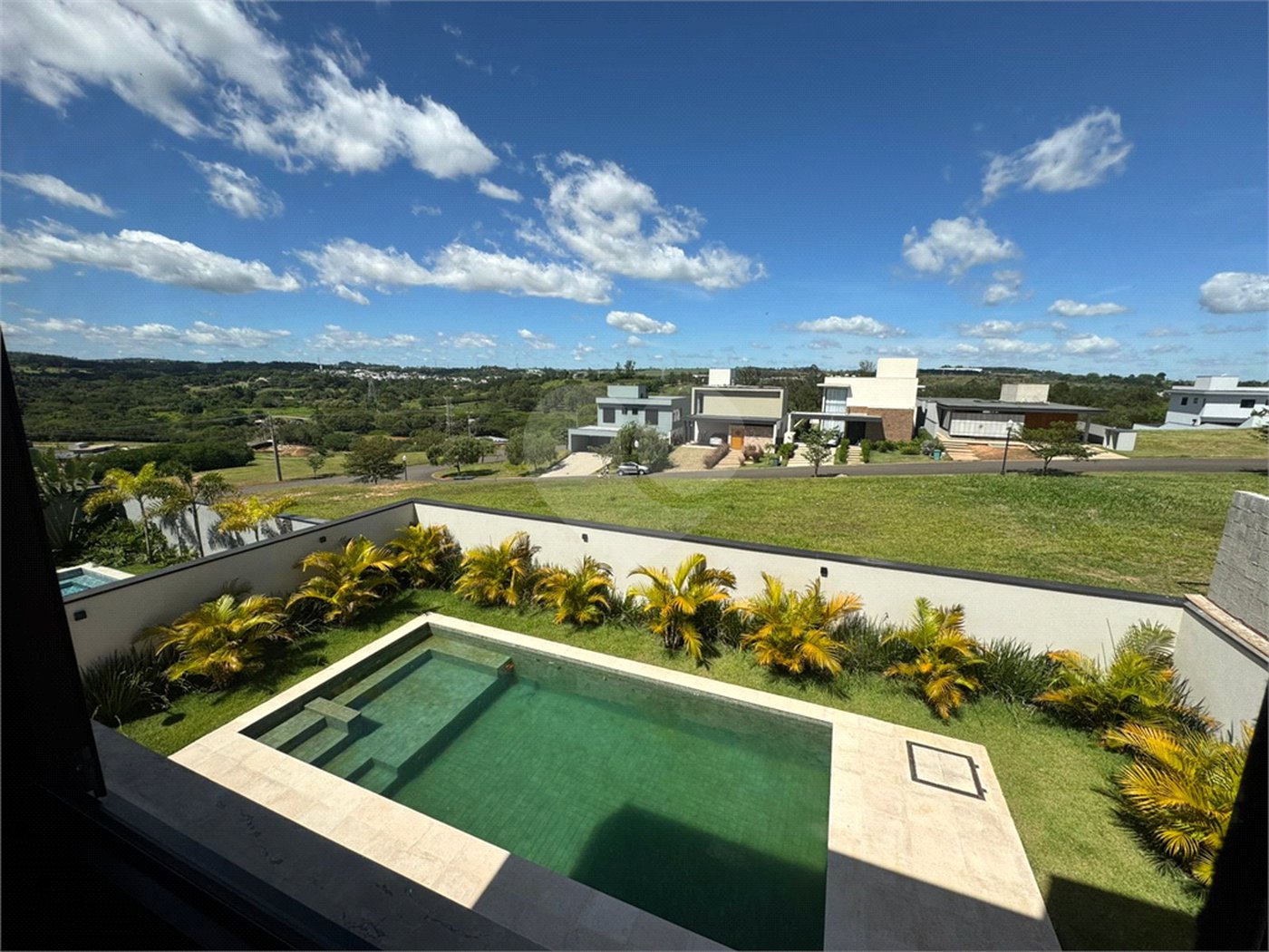 Casa à venda com 4 suítes no condomínio Villas do Golf, Itu - SP