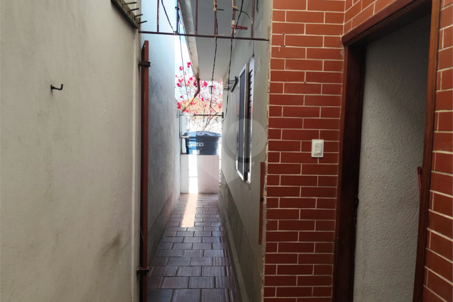 Sobrado à venda com 2 quartos em Vila Nivi, São Paulo, SP