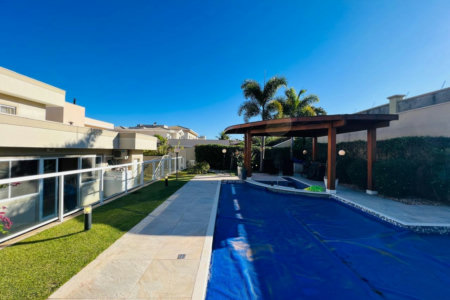 Casa à venda ou para alugar com 4 suítes em Observatório, Vinhedo, SP