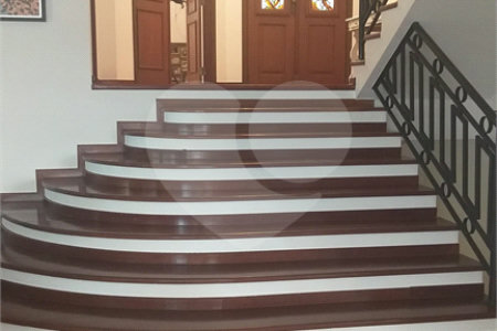 Casa à venda com 5 quartos, sendo 2 suítes, no condomínio Vinhas da Vista Alegre - Lado Sede, Vinhedo - SP