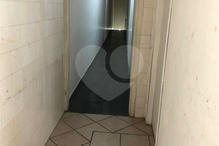 Casa à venda com 6 quartos, sendo 2 suítes, em Vila Monumento, São Paulo, SP