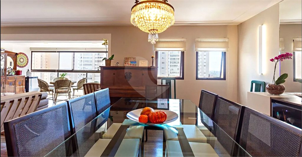 Apartamento à venda com 4 quartos, sendo 3 suítes, em Vila Sônia, São Paulo, SP