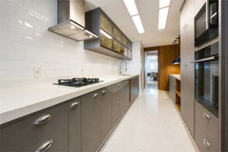 Apartamento à venda com 5 suítes em Parque Enseada, Guarujá, SP