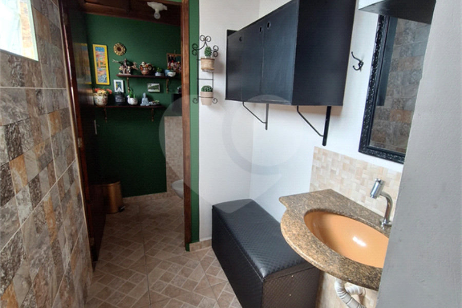 Sobrado à venda com 3 quartos em Tremembé, São Paulo, SP