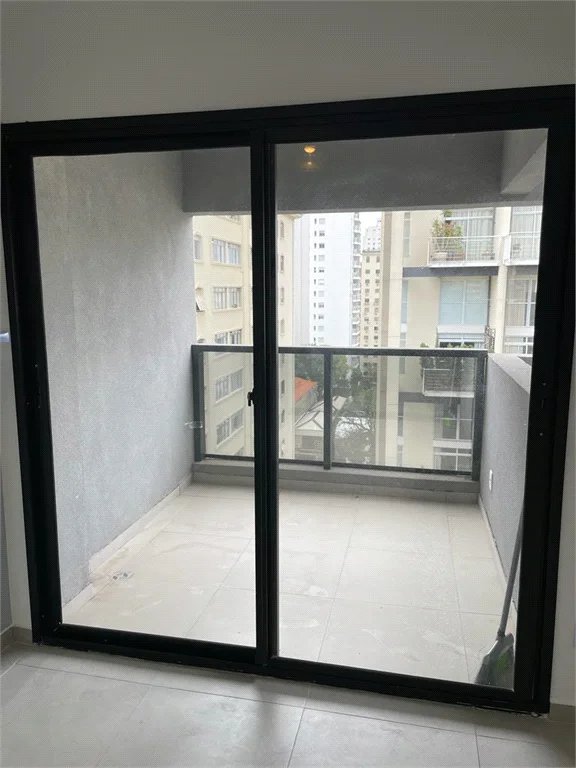 Sala à venda ou para alugar com 1 quarto em Cerqueira César, São Paulo, SP