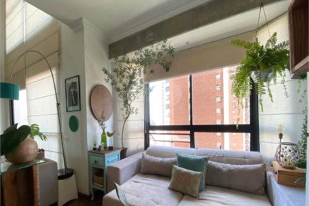 Apartamento à venda com 3 suítes em Vila Suzana, São Paulo, SP
