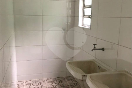 Sobrado à venda com 3 quartos em Jardim Humaitá, São Paulo, SP