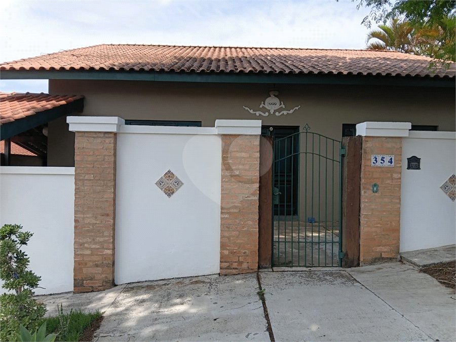 Casa à venda com 3 quartos, sendo 1 suíte, em Bosque, Vinhedo, SP