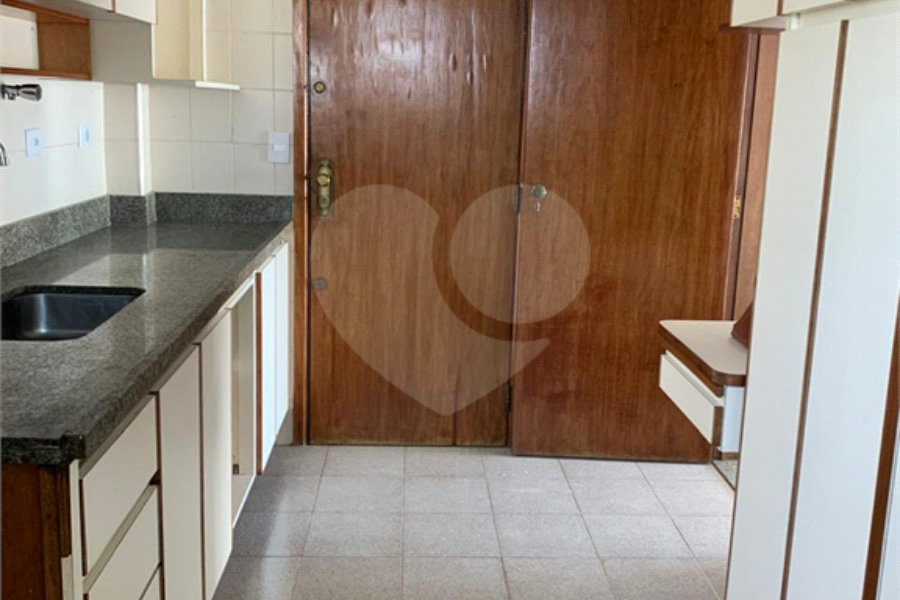 Apartamento à venda com 3 quartos, sendo 1 suíte,  em Jabaquara, São Paulo, SP