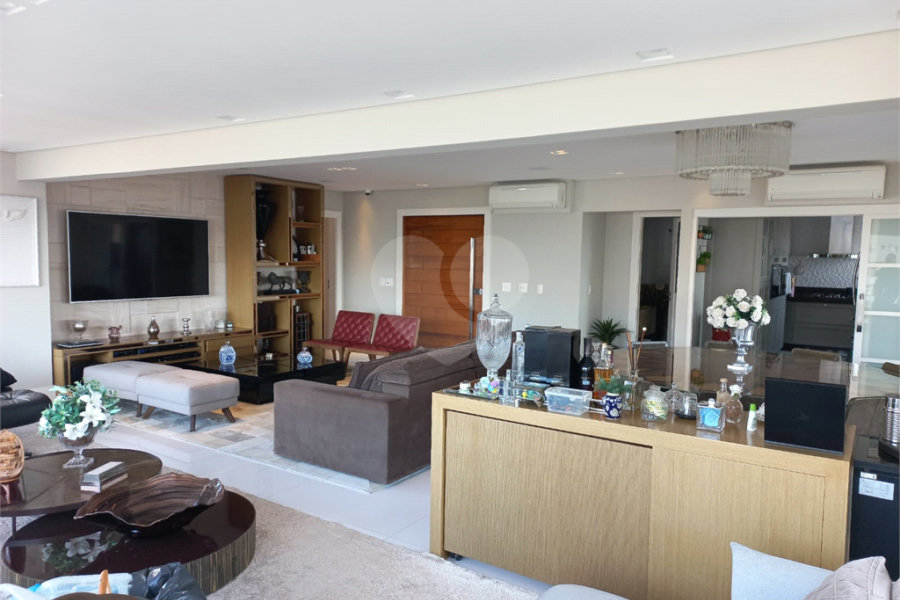 Apartamento à venda com 4 suítes em Santa Teresinha, São Paulo, SP