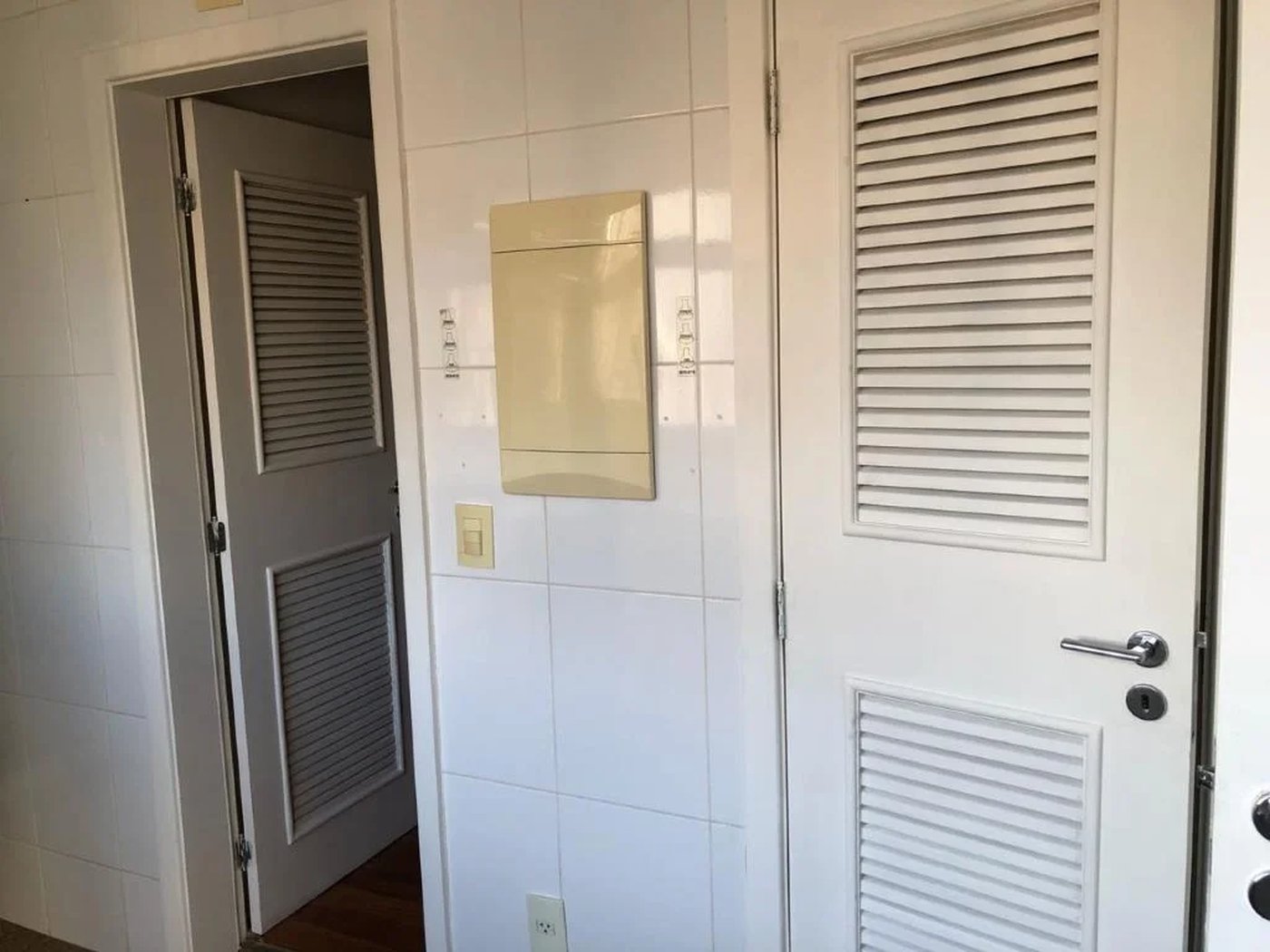 Apartamento à venda com 3 suítes em Vila Suzana, São Paulo, SP