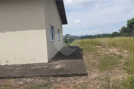 Chácara à venda com 4 quartos, sendo 1 suíte, em Vista Alegre, Vinhedo, SP