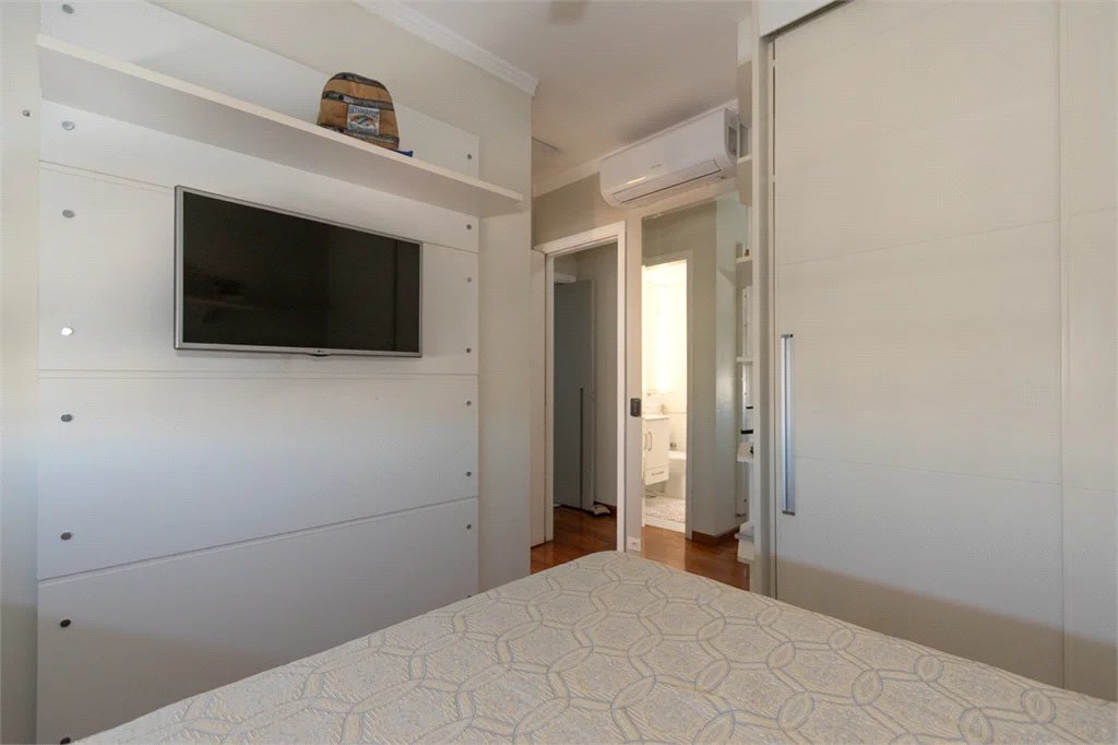 Apartamento à venda com 4 quartos, sendo 3 suítes,  em Vila Romana, São Paulo, SP