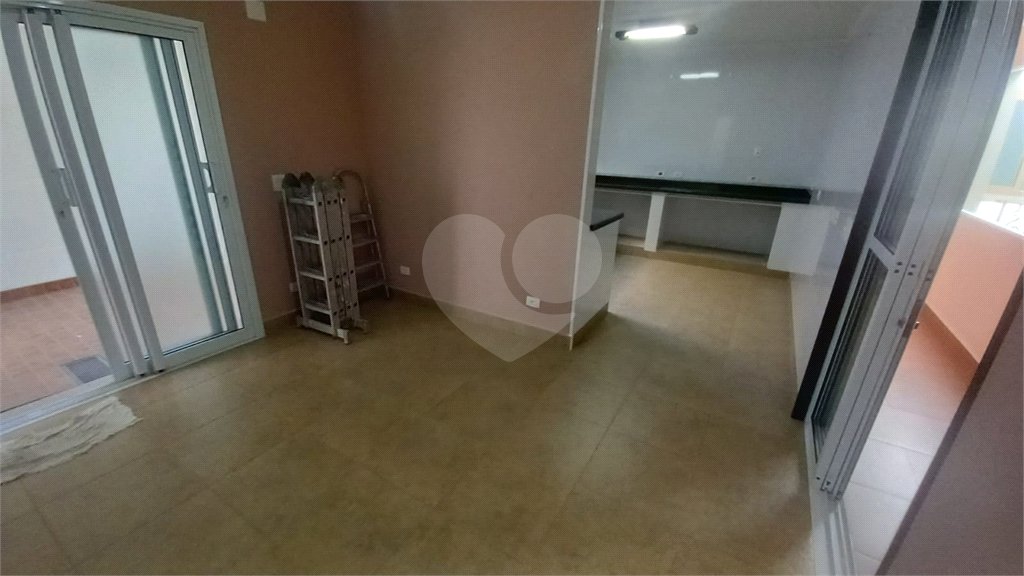 Sobrado à venda com 4 quartos, sendo 2 suítes, em Tremembé, São Paulo, SP